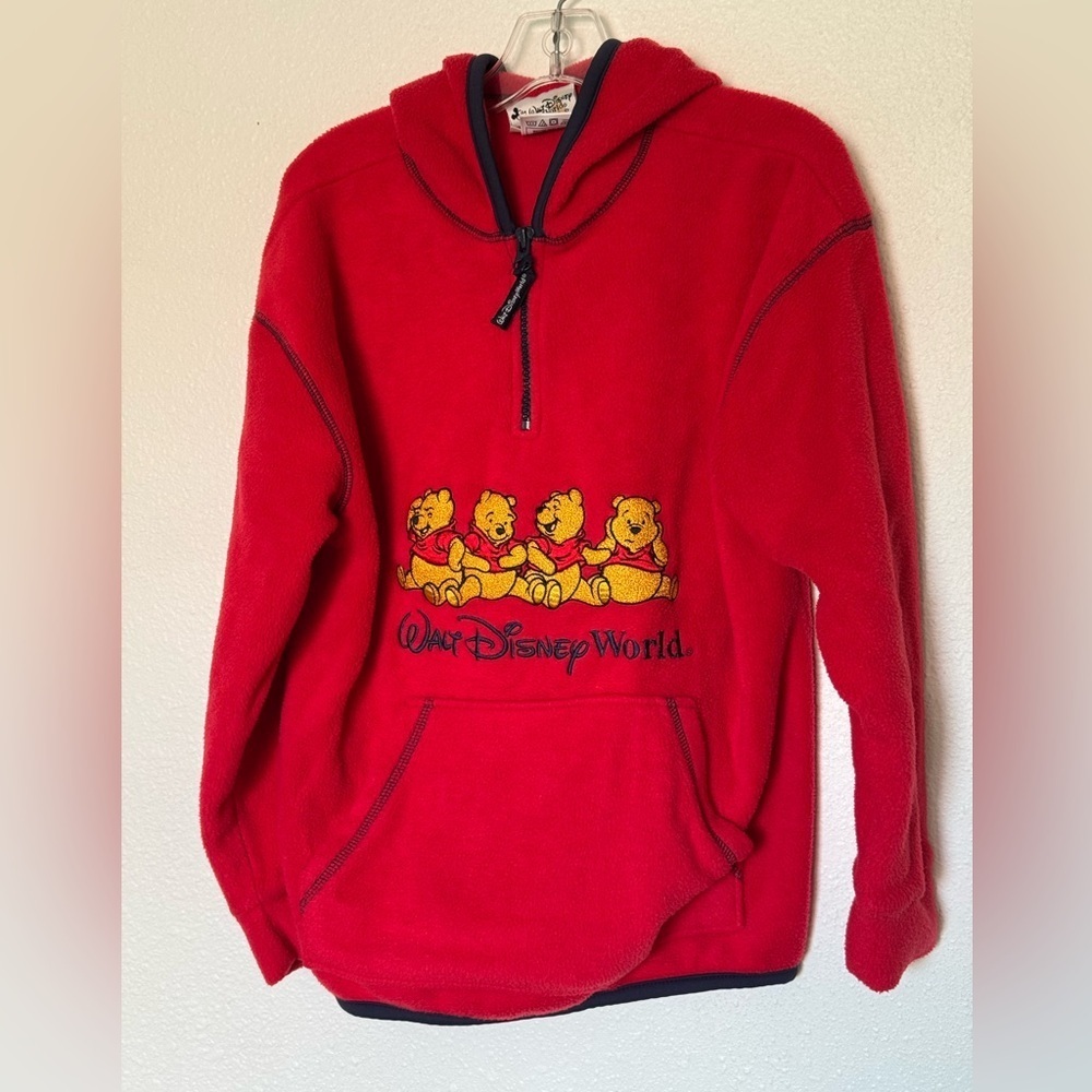 VINTAGE kids Disney World Red Hoodie Winnie the Pooh kids size Medium